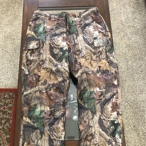 Camo Pants. Size 40x32. Insulated.  Cable’s